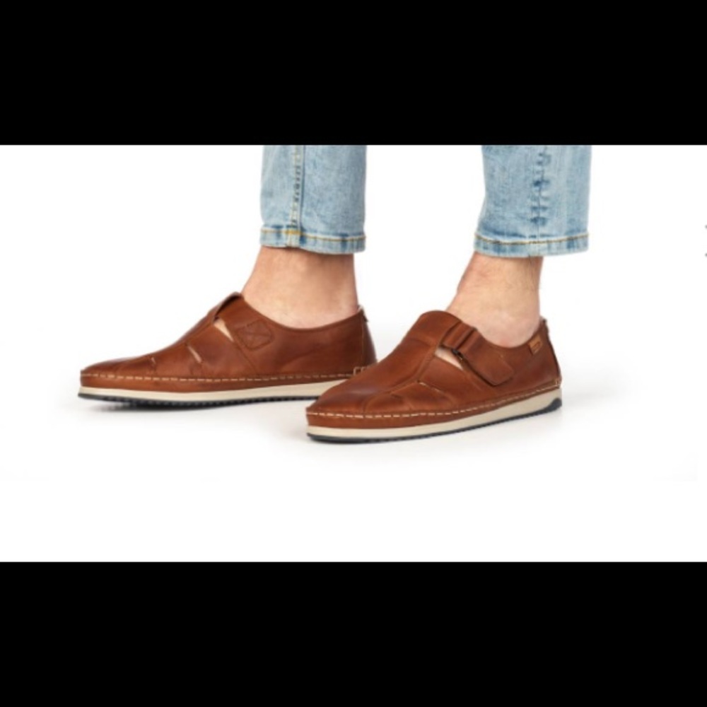 Pikolinos Leather Sandal in Cuero Brand New